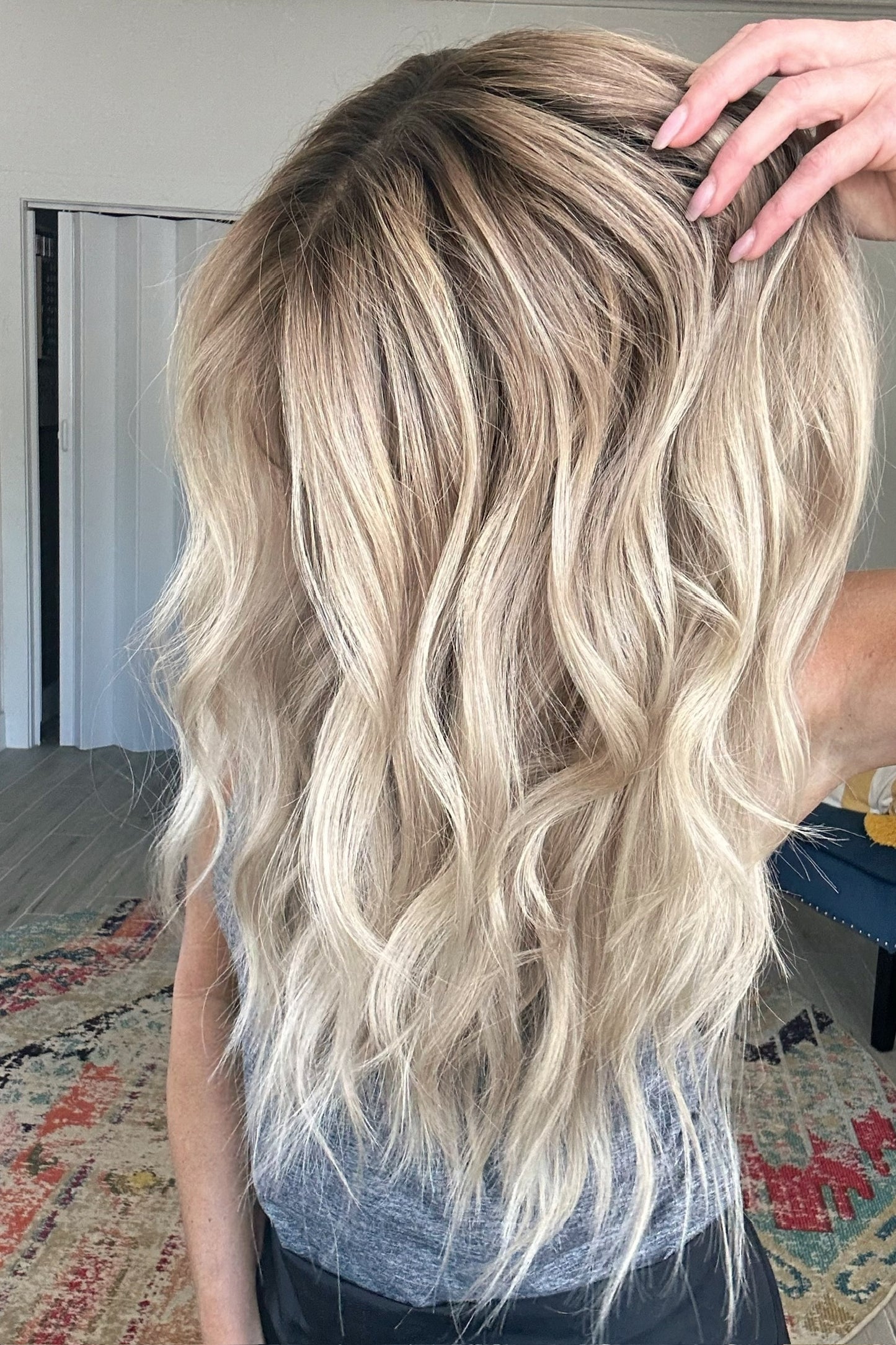 "Vada" (L) 24"