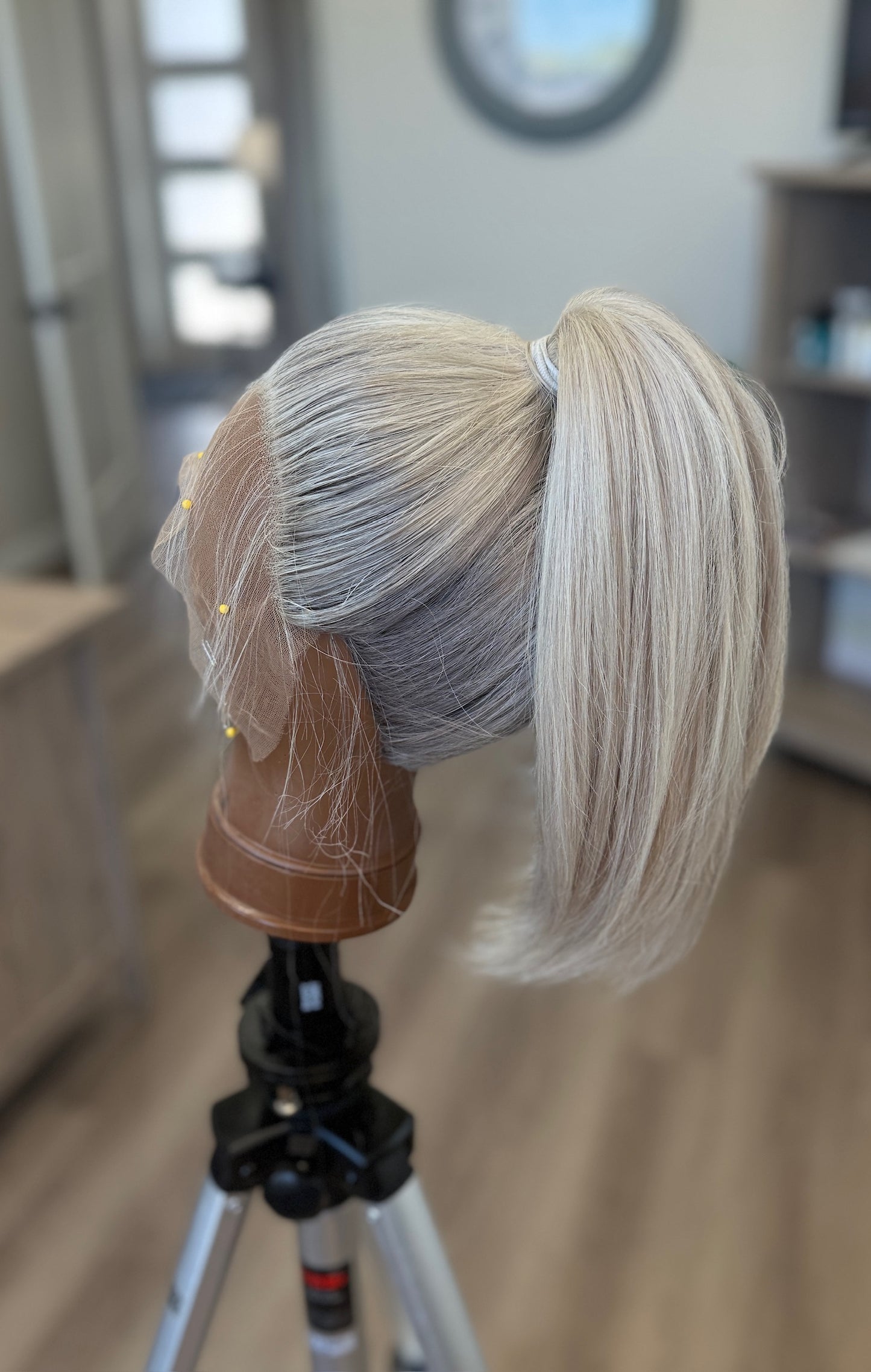“Sherry" (M) 24" PONYTAIL