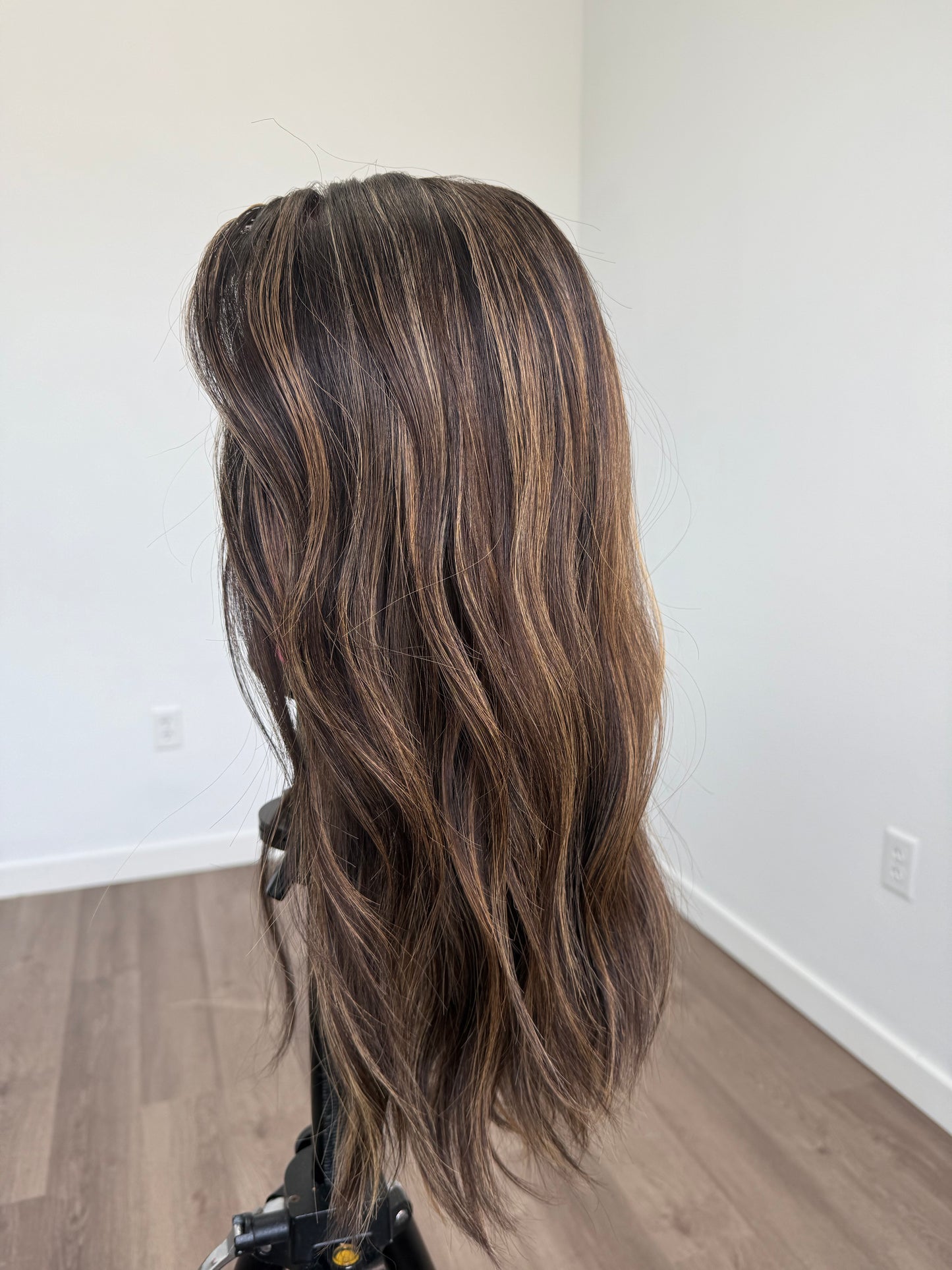 "Karrie" (M) 20"