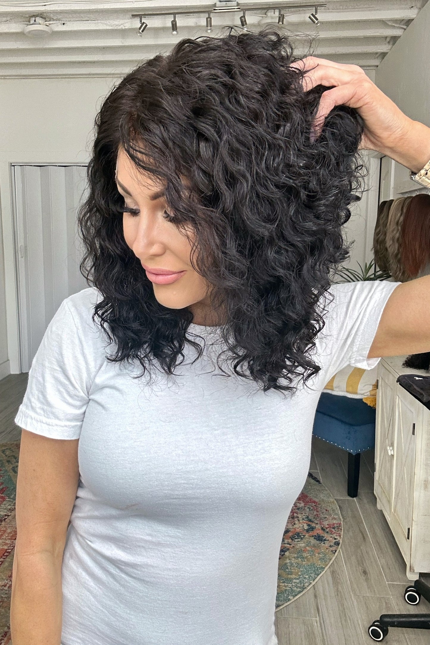"Curly Sue" (S) 18"